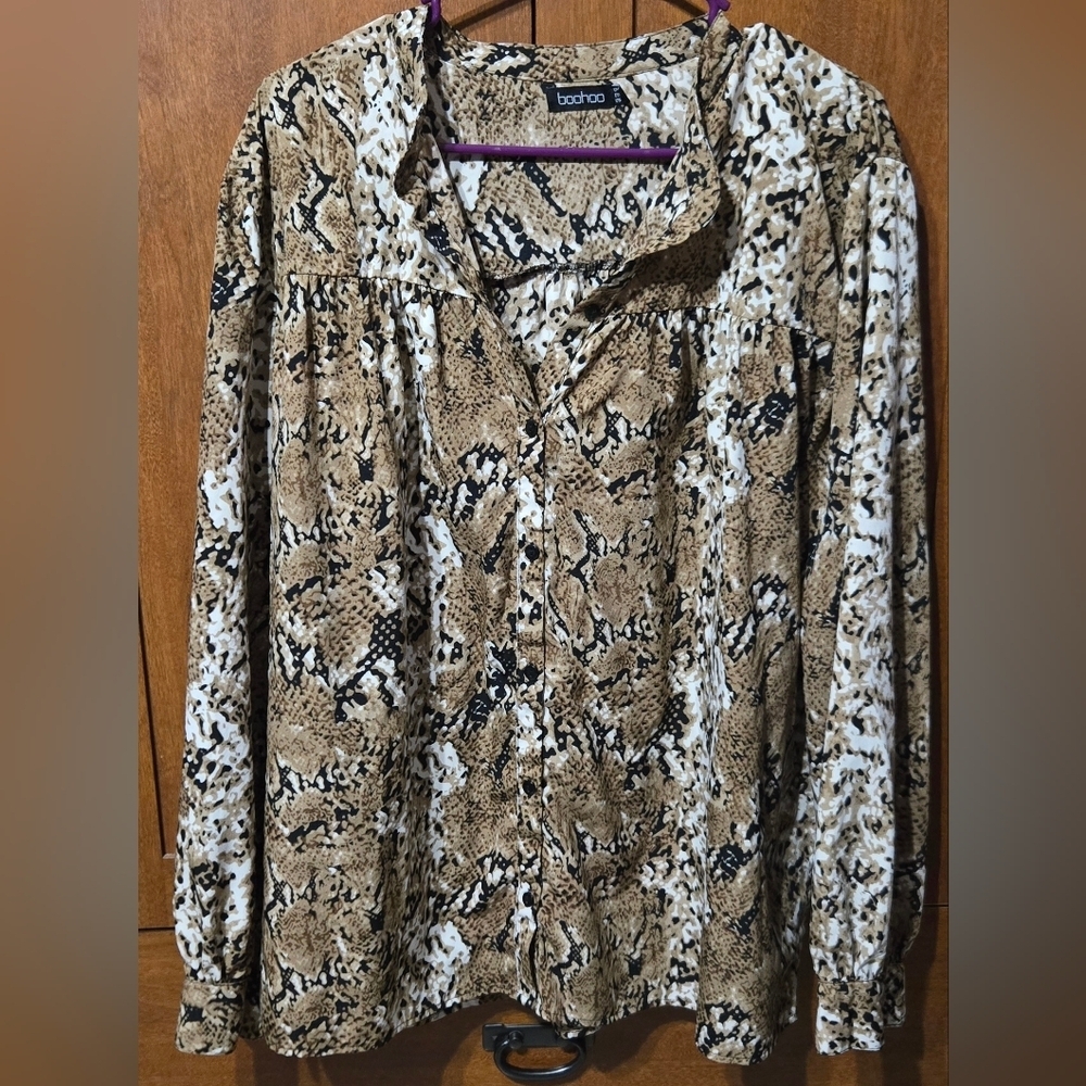 Boohoo Animal Print Blouse in Brown and Black